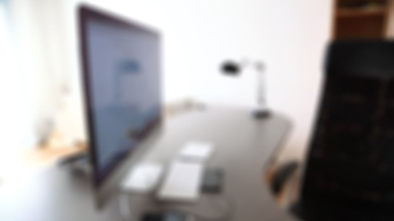 Blurred image of an office