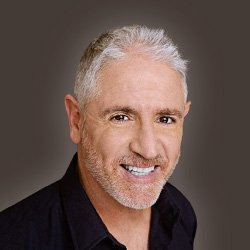 Photograph of voice actor Carlos Alazraqui