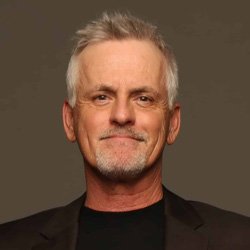 Photograph of voice actor Rob Paulsen