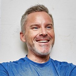 Photograph of voice actor Roger Craig Smith