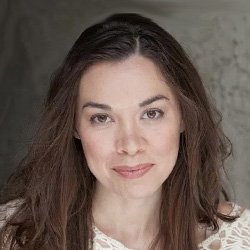 Photograph of voice actress Tara Platt